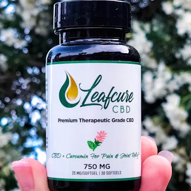 Leafcure logo