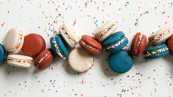 Hervé Celebration Birthday Cake Macarons, perfect for any occasion!