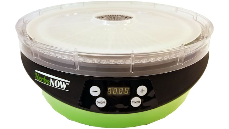 HerbsNOW comes with a bits-n-pieces tray to ensure you have no waste.