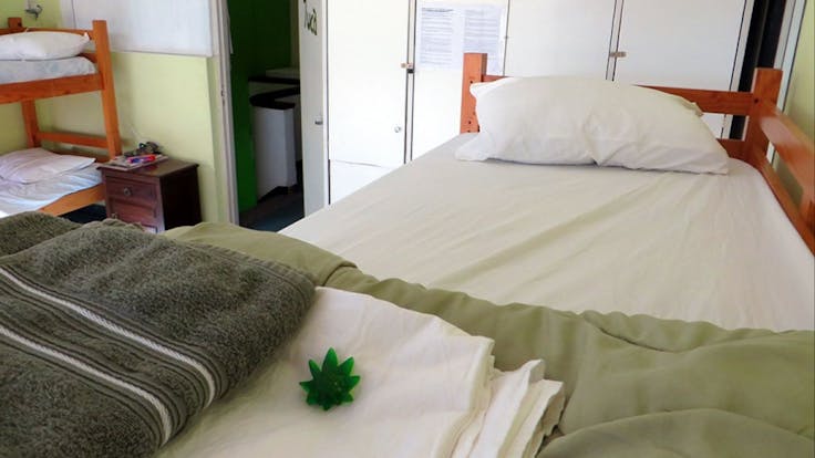 Cannabis Soap, new Bed, Clear Towels _\|/_