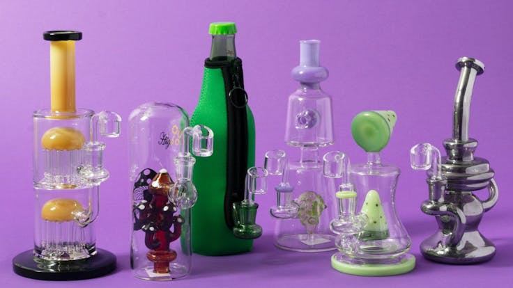 Glass Bongs & Dab Rigs at unbeatable prices without sacrificing quality.