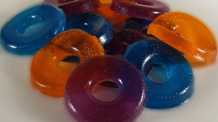 Juicy gummies with 25mg of medicine come 6 to a package.