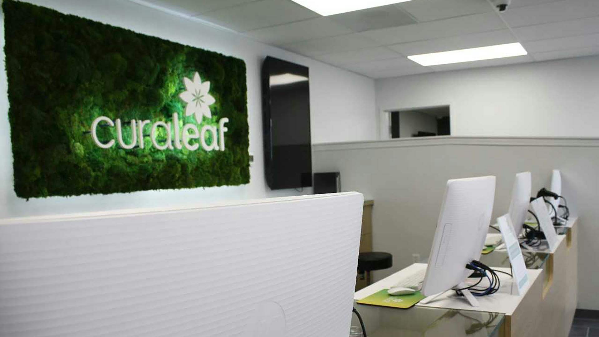 Curaleaf Oxford (Adult Use & Medical) Oxford, MA Dispensary Leafly