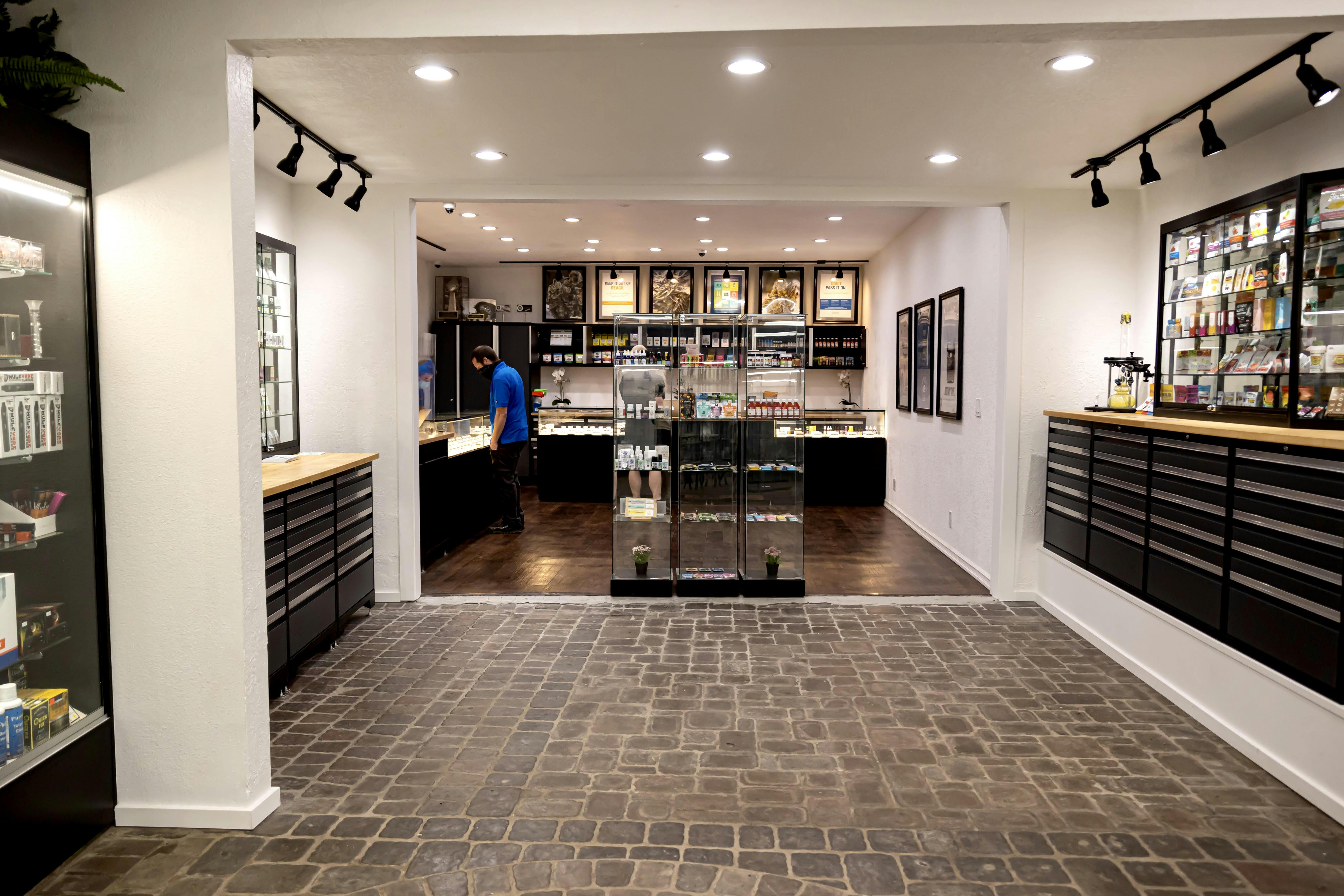 Green Room HQ Corvallis, OR Dispensary Leafly