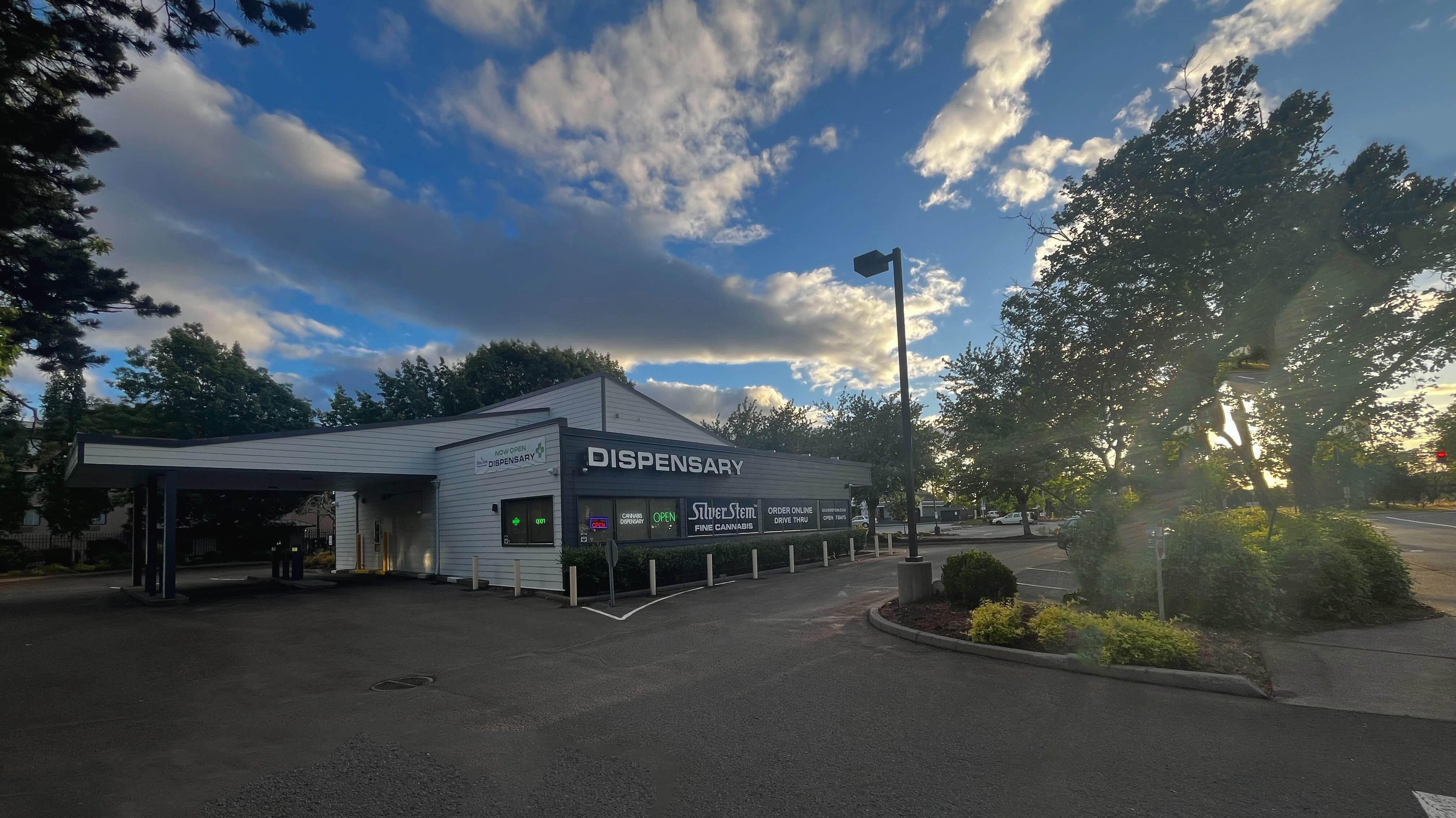 Silver Stem Drive-Thru | Portland Hayden Island — Dispensaries in Portland, OR
