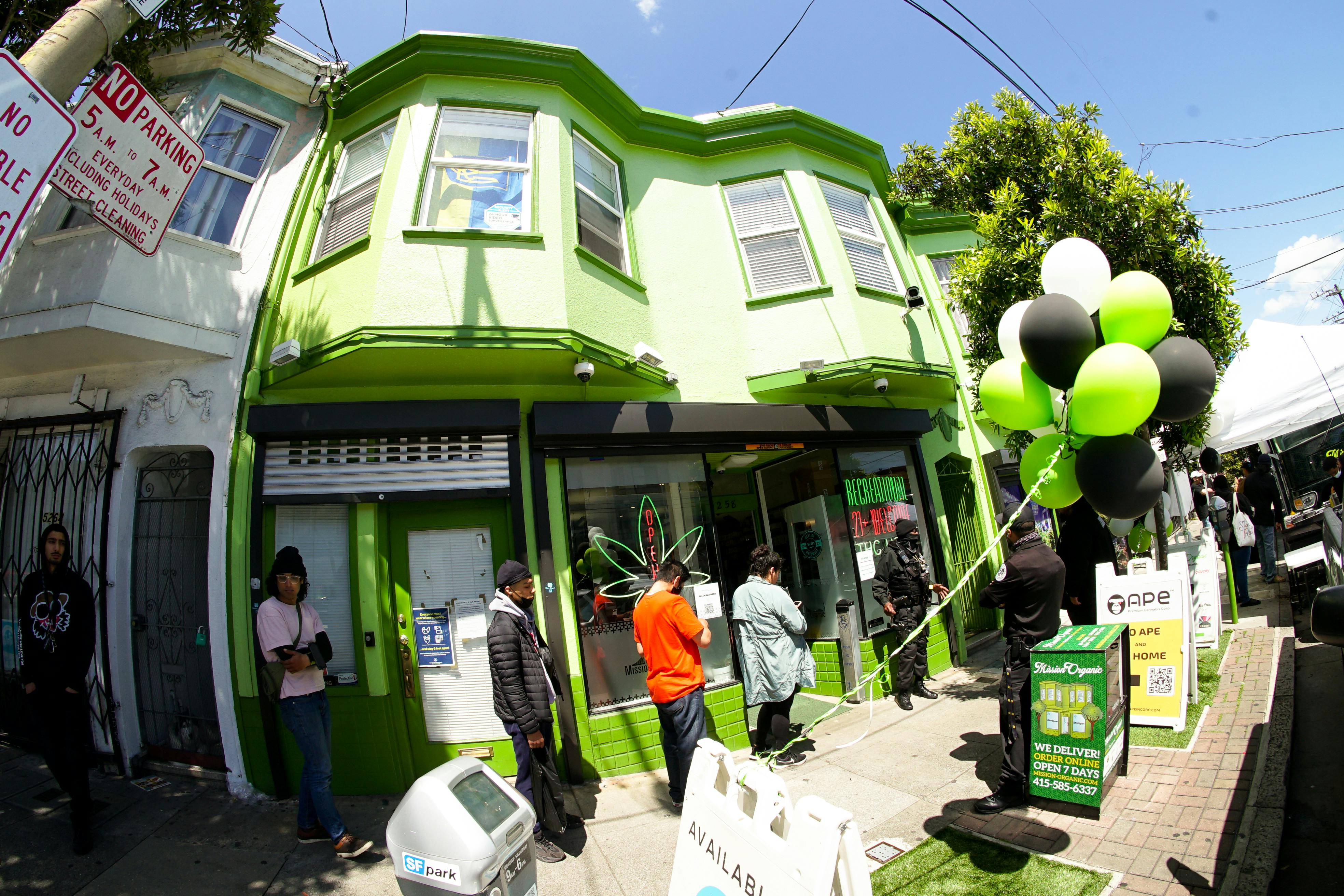 Weed Dispensary San Francisco Open Late - q1yvec1
