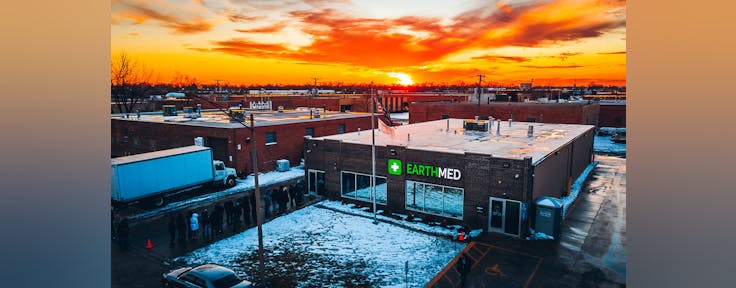 EarthMed - Addison (Recreational)