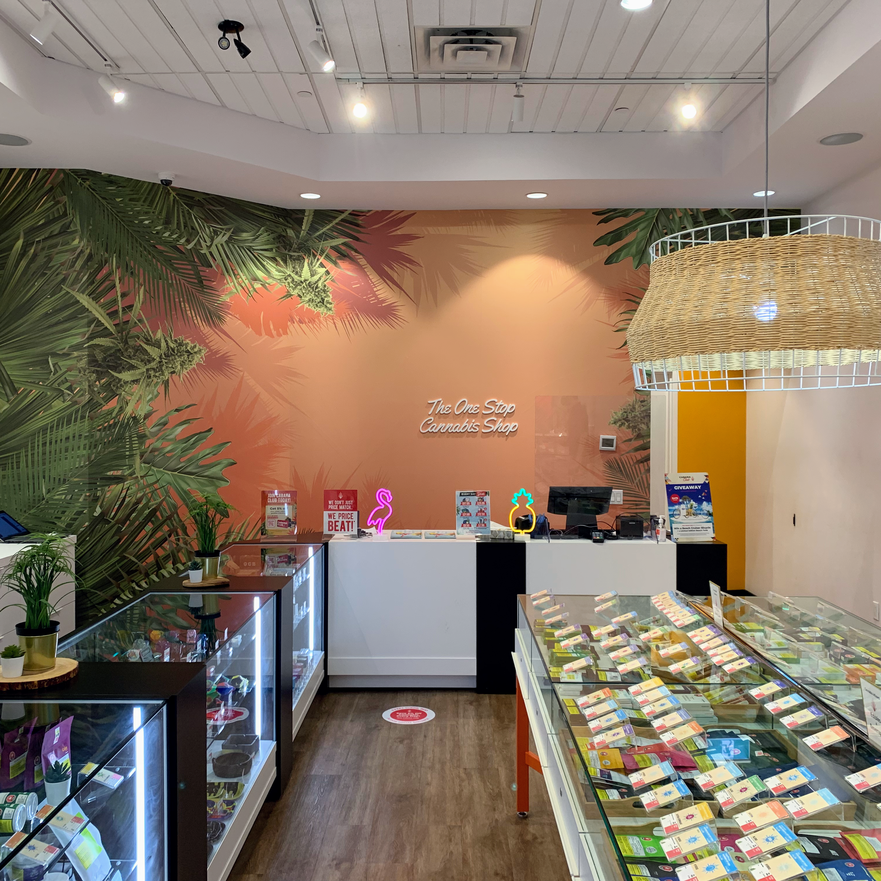 Cannabis Store Canna Cabana - Toronto - 435 Yonge St - 8