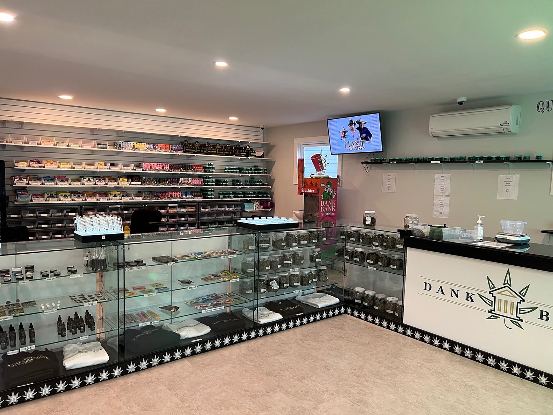 Dank Bank Fort Covington, NY Dispensary Leafly