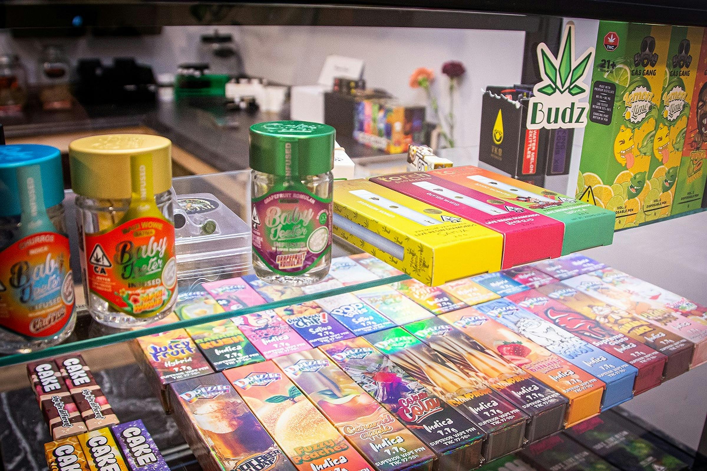 King Of Budz Dispensary Michigan - dx1heph