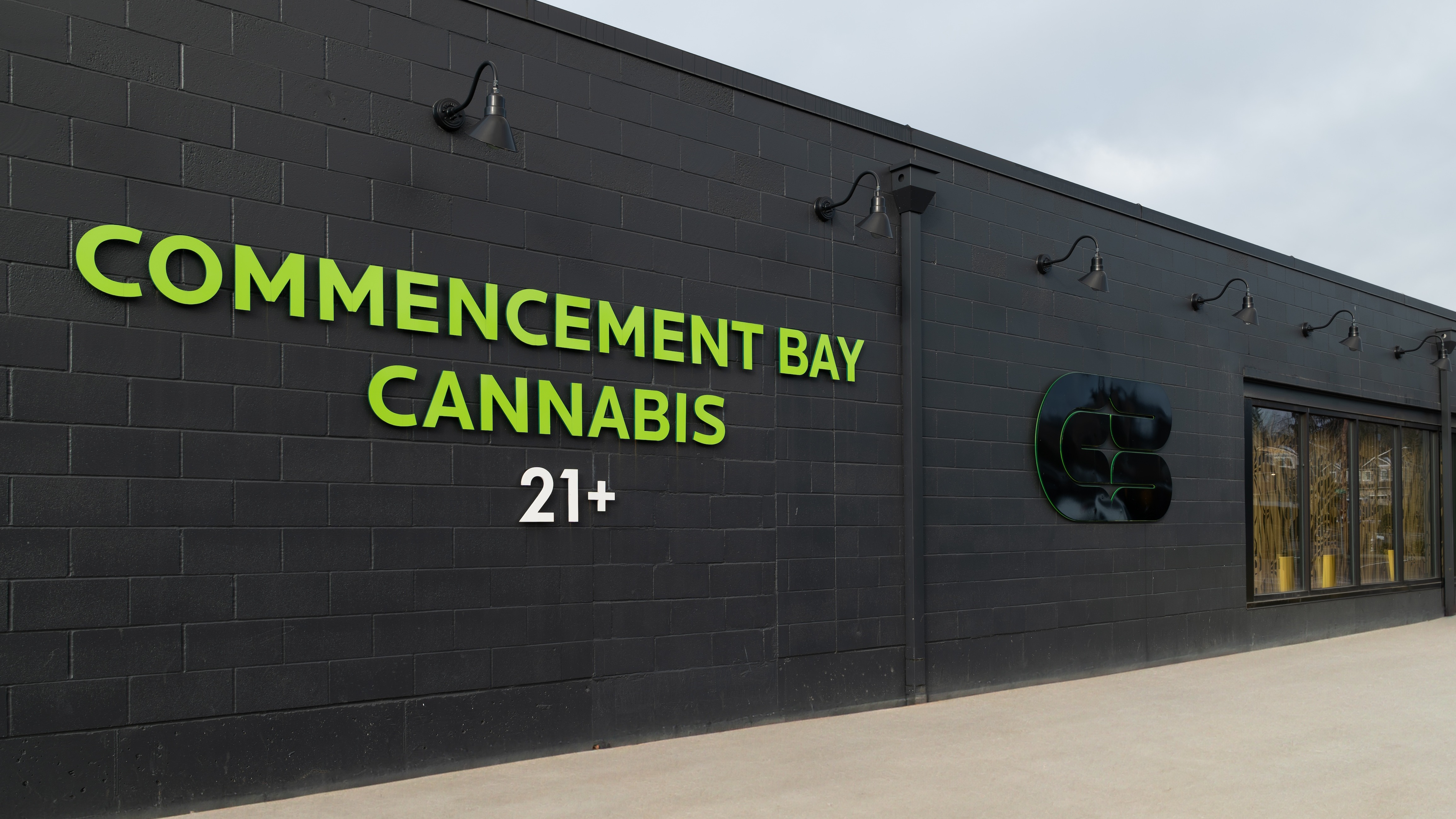 Commencement Bay Cannabis - Black