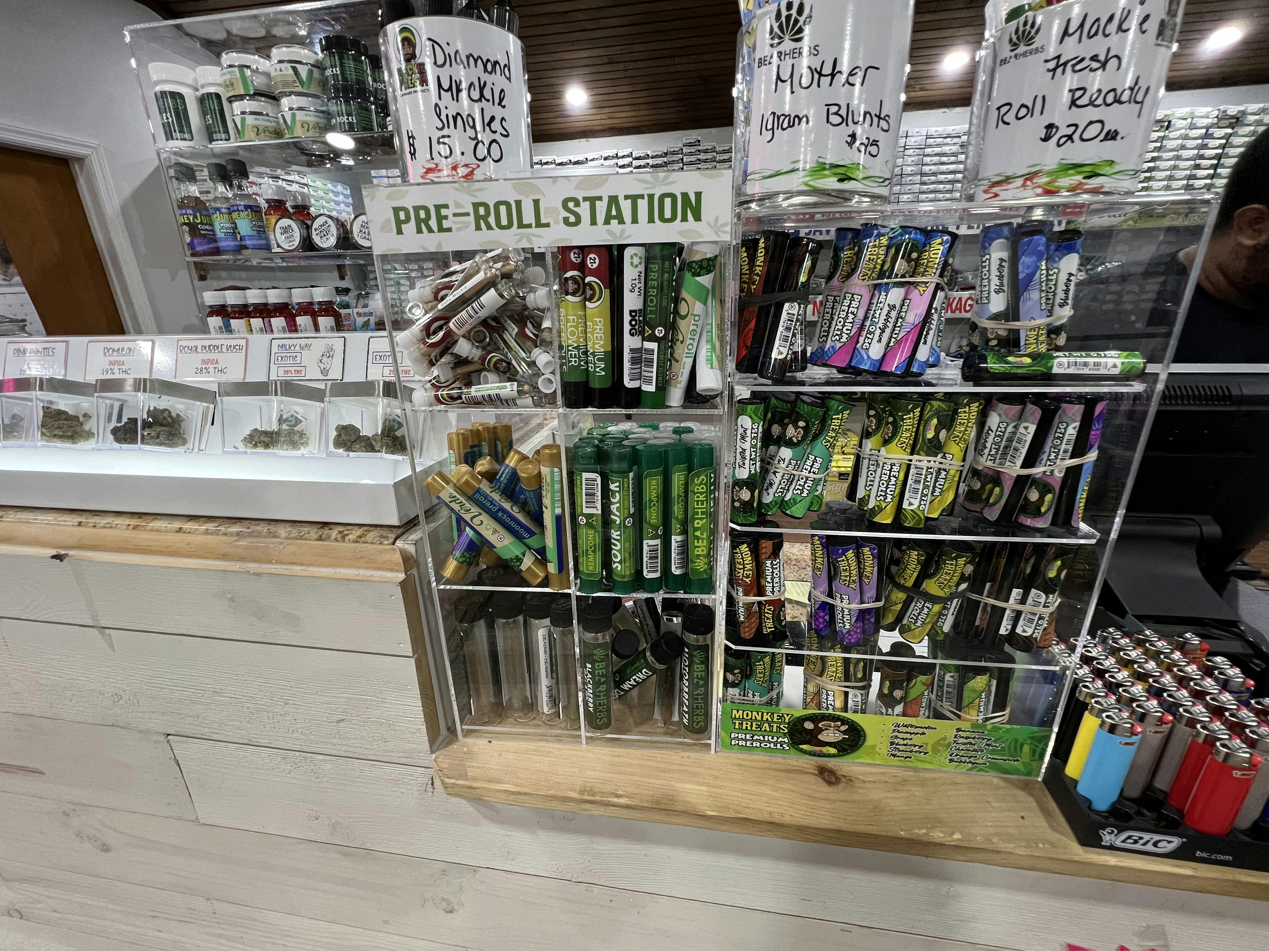 Smokers Outlet and Dispensary Mastic, NY Dispensary Leafly