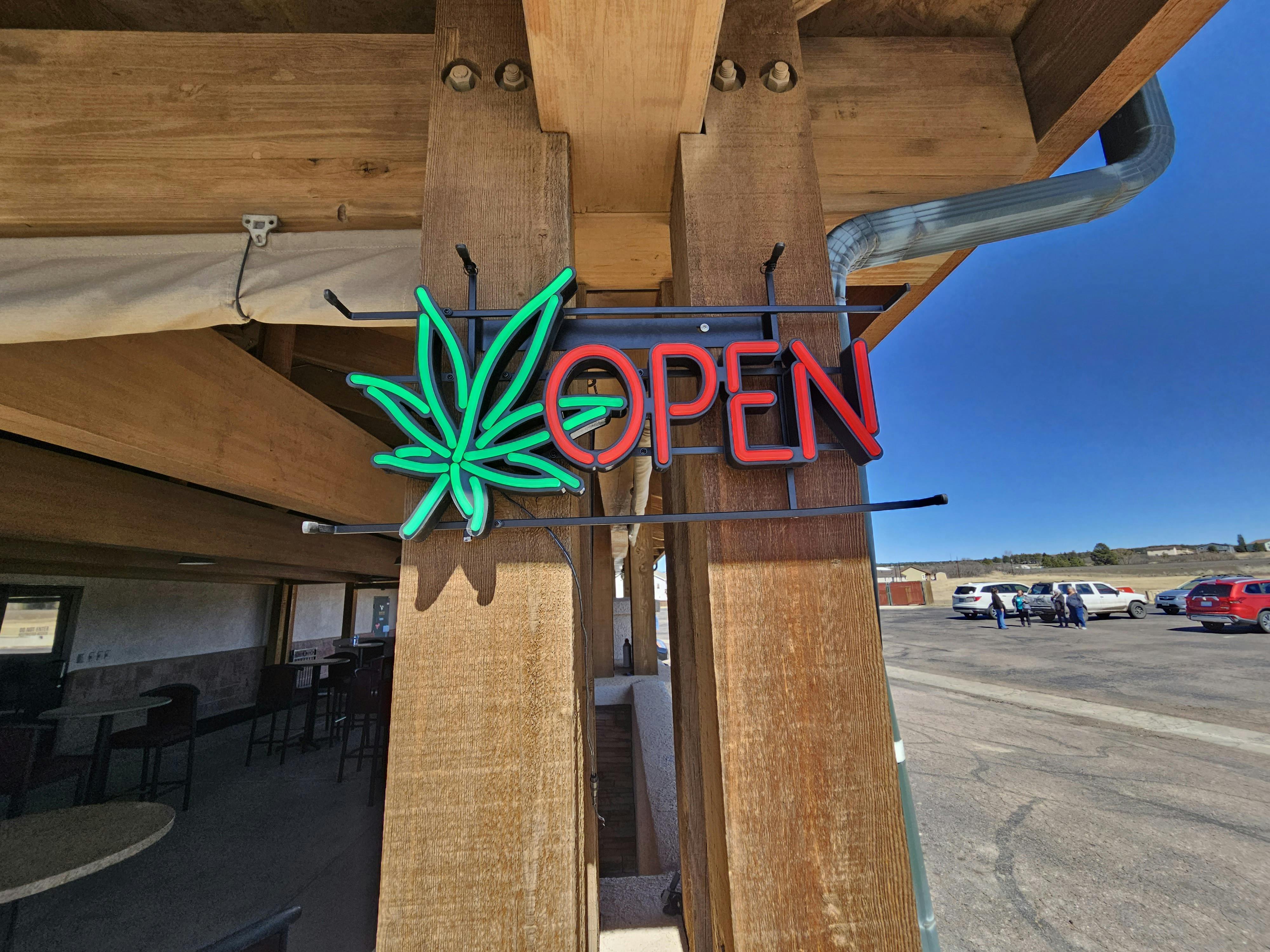 Dead Flowers Dispensary Palmer Lake, CO Dispensary Leafly