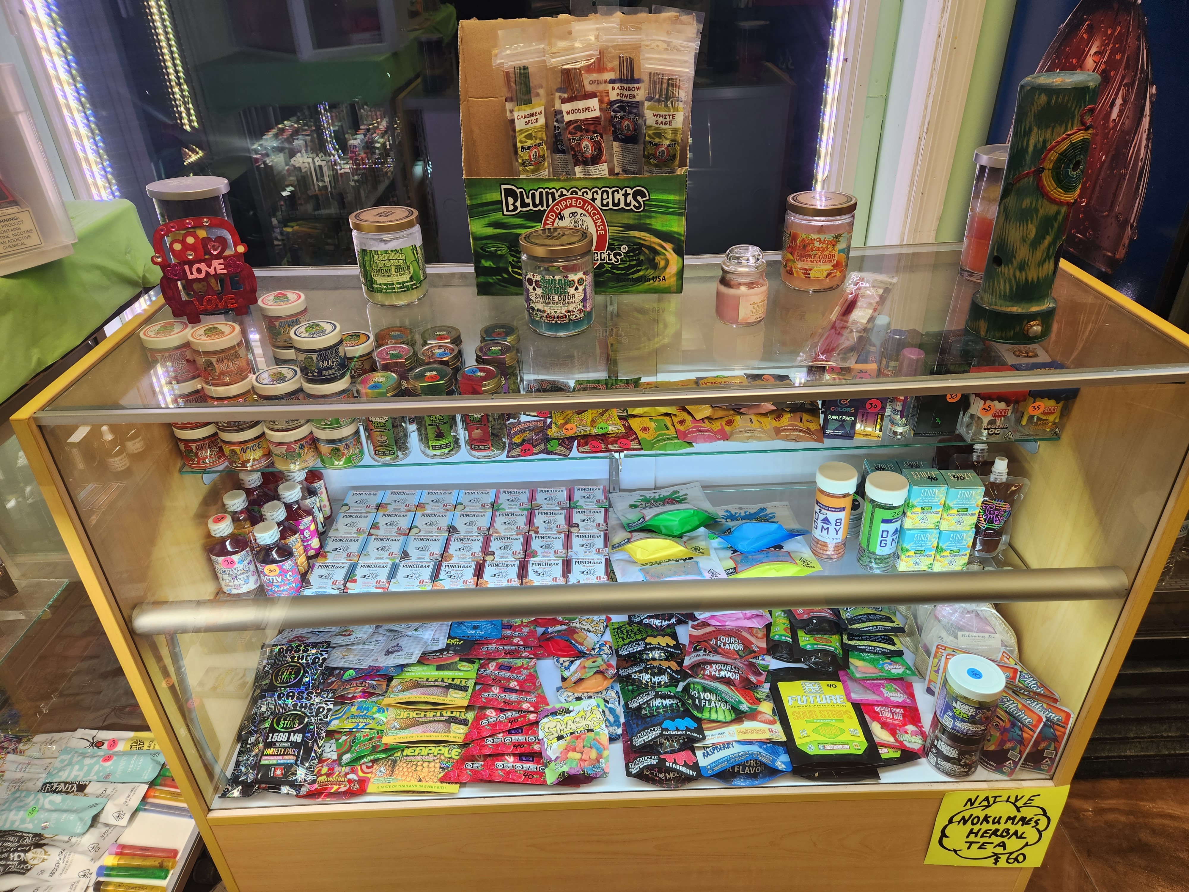 Brave Hearts Smoke and Vape Dispensary - Mastic