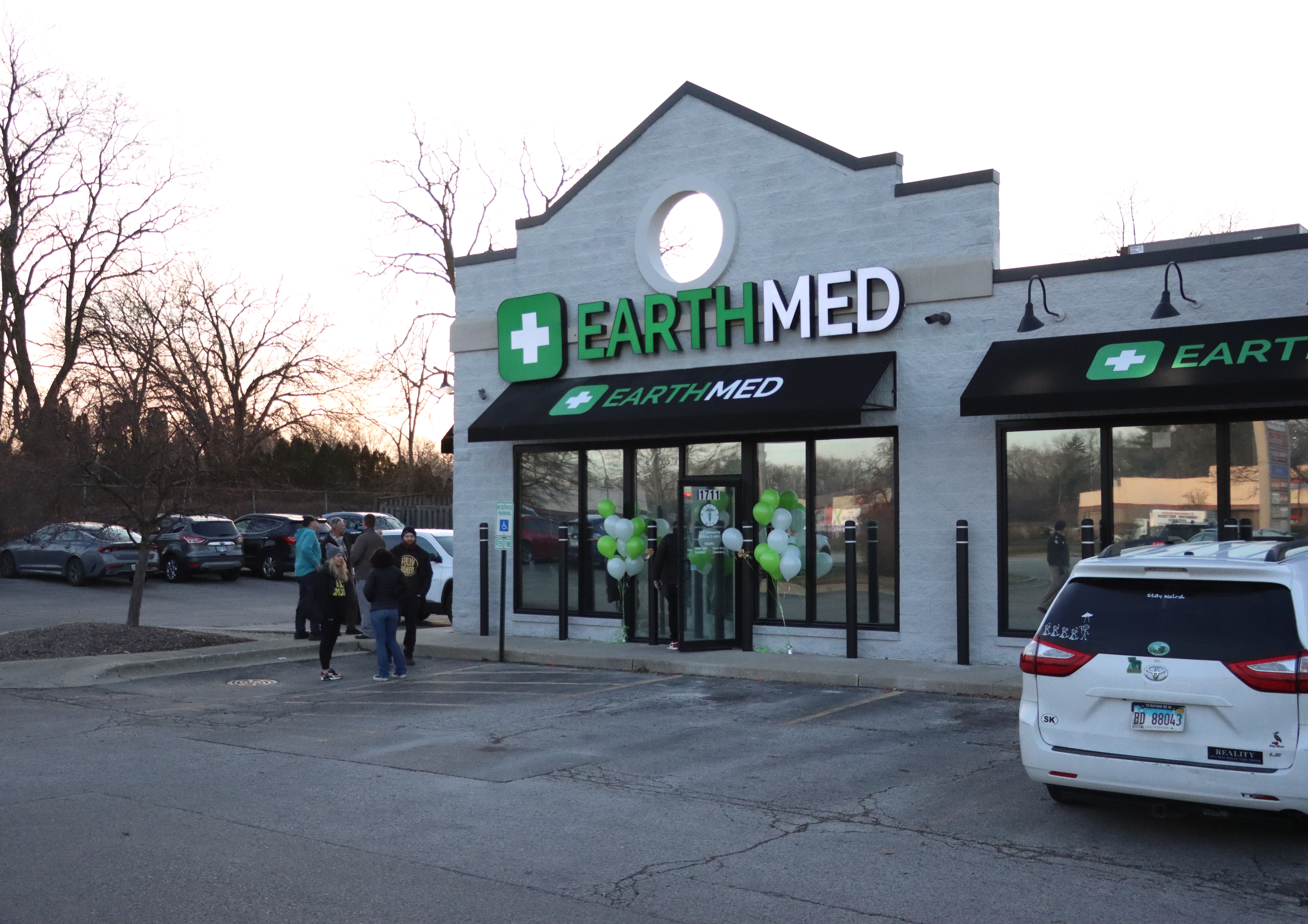 EarthMedMcHenry Dispensary Menu, Reviews & Photos