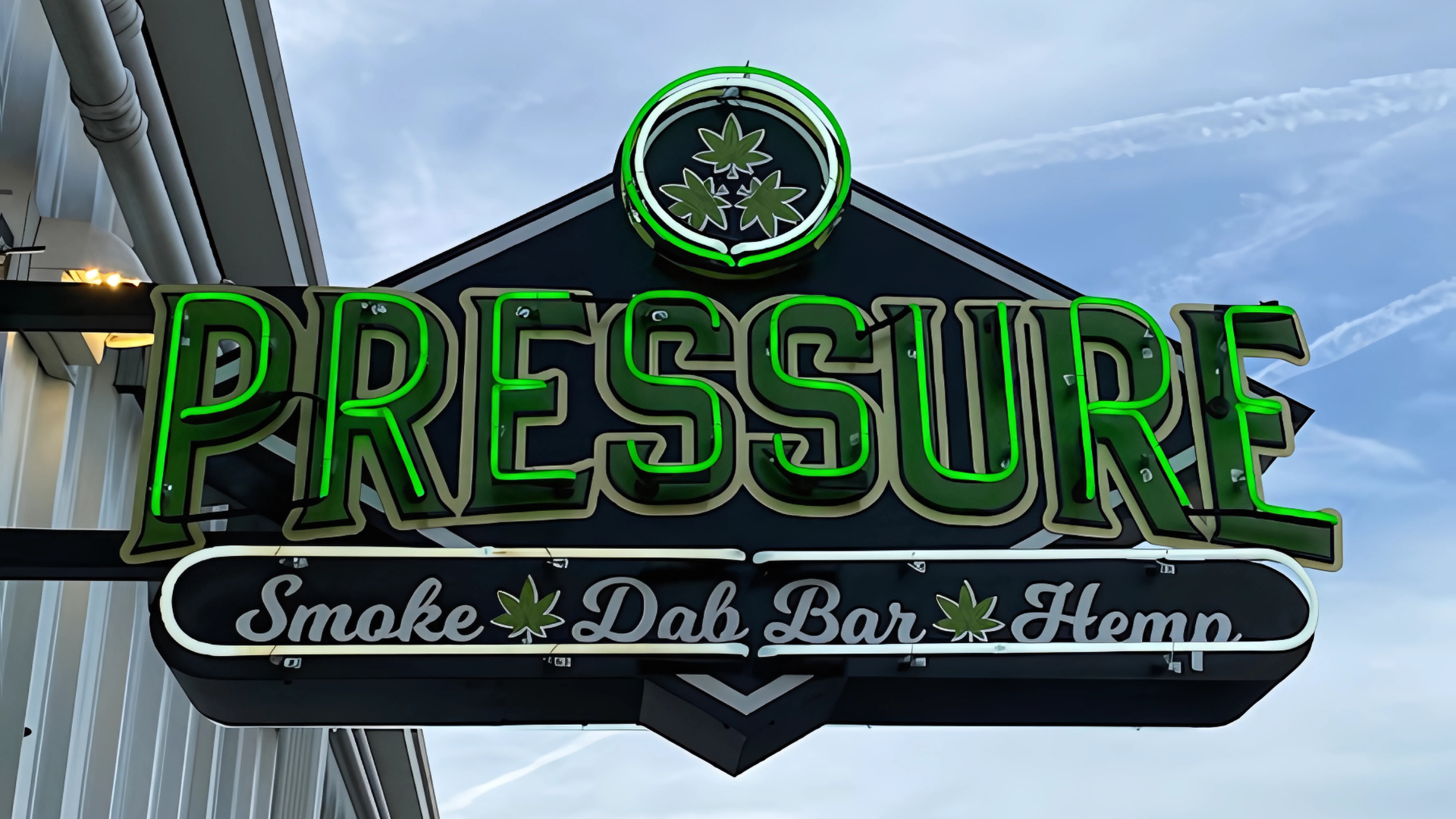 Pressure Smoke & Vape
