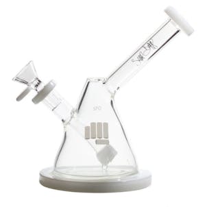 Photo of Snoop Dogg Pounds SFO Water Pipe