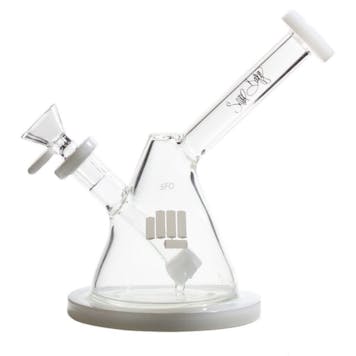 Photo of Snoop Dogg Pounds SFO Water Pipe