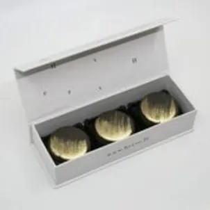 Photo of Hervé - Chocolate Macarons