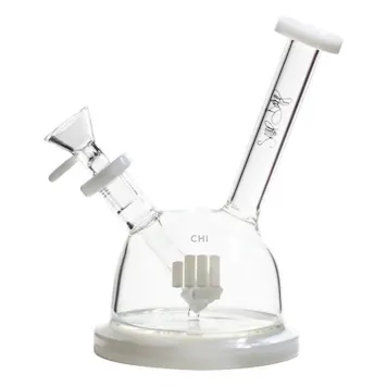 Photo of Snoop Dogg Pounds CHI Water Pipe