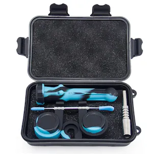Photo of PILOT DIARY Silicone Dab Kit With Travel Case