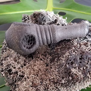 Photo of Ceramic Pipe Lava Style (3 1/2 in, 9 cm)