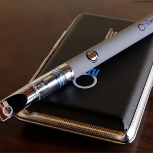 Photo of CERAMIC CELL Vape Pen Slim Kit – 3.7 Volt w/ Button (6 Colors)