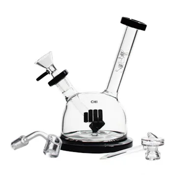 Photo of Snoop Dogg Pounds CHI Water Pipe