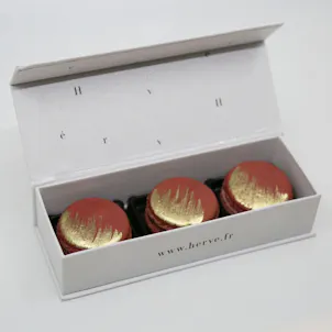Photo of Hervé - Raspberry Macarons