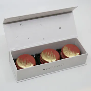 Photo of Hervé - Raspberry Macarons