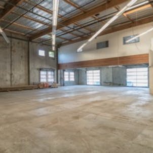 Photo of I BELIEVE I CAN FLY: 3.7K SQFT IN LOS ANGELES - Market Pricing