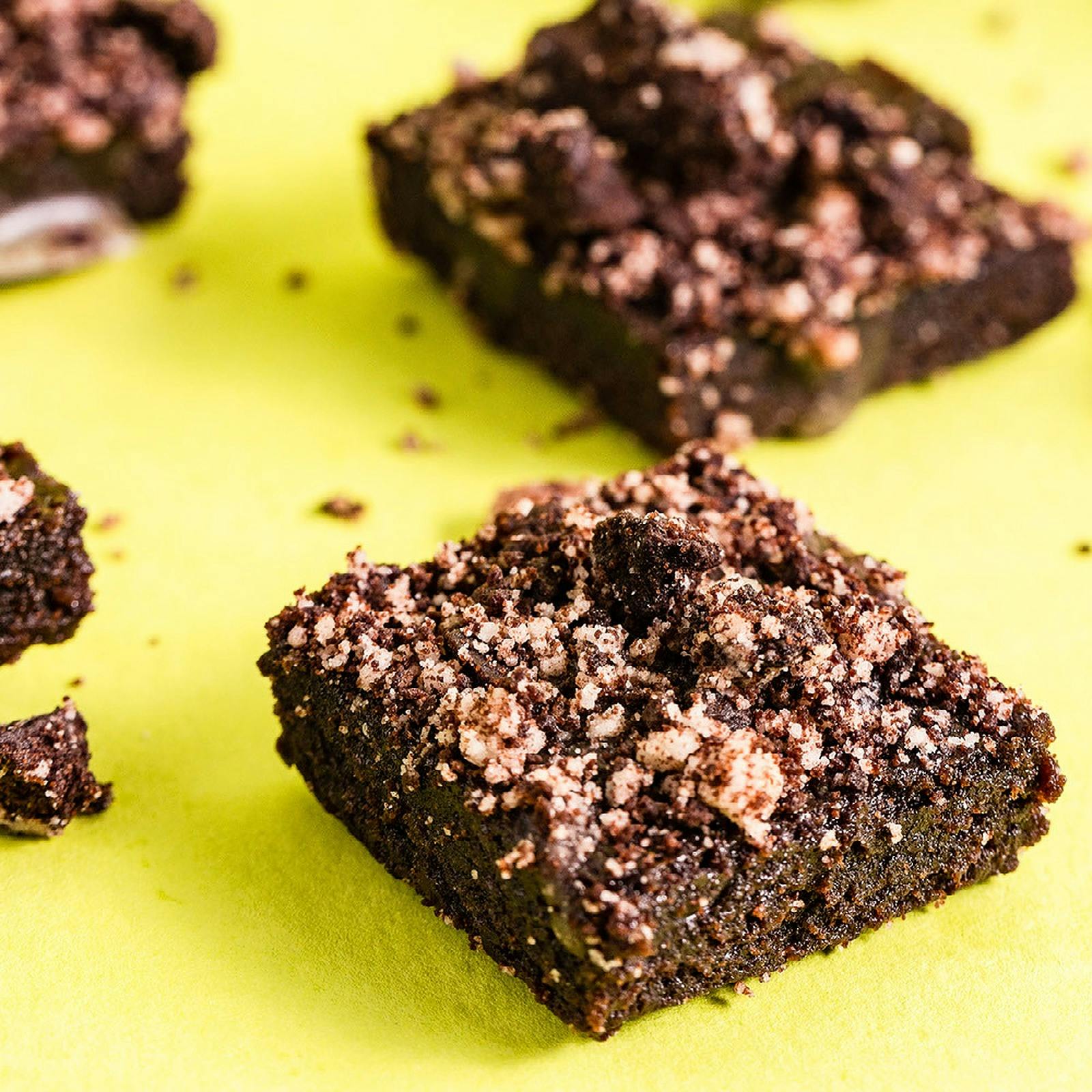 Jade & Jane Cookies N Creme Brownie Bites Leafly