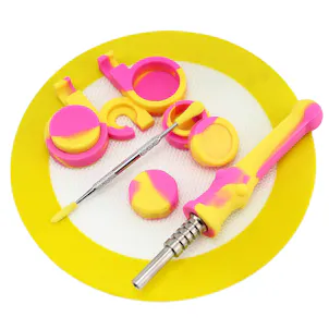 Photo of Silicone Honey Straw Kit With Dab Mat