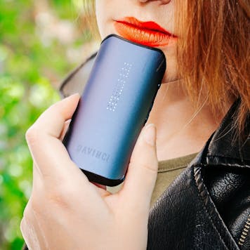 Photo of DaVinci IQC Vaporizer - Blue