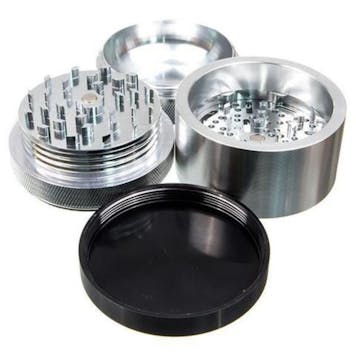 Photo of 2.2" GR8TR VAPE 4pc Grinder