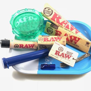 Photo of Me Time Essentials RAW Rolling Bundle