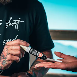 Photo of Orange Tingz AAAA (0.5g) Pre-Rolls x 3