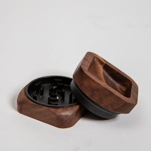 Photo of Madera Kube Grinder