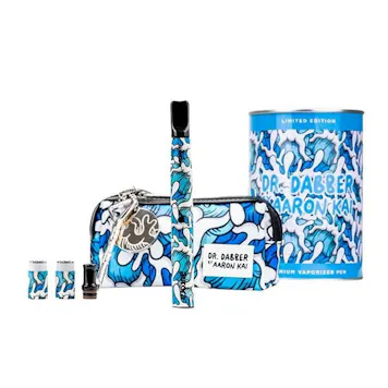 Photo of Dr. Dabber Aurora x Aaron Kai LE