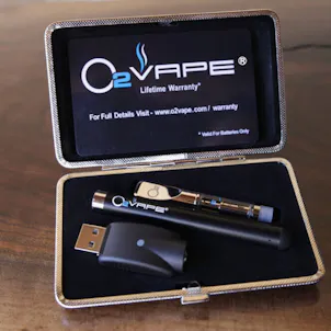Photo of Oil Vape Pen Kit - Slim Pack (4 Colors Available)