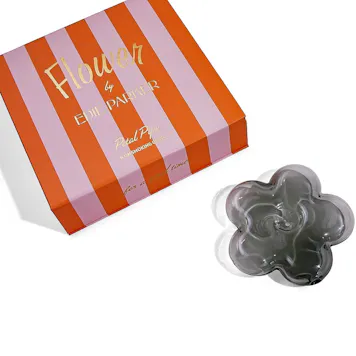 Photo of Petal Pipe in Smoke