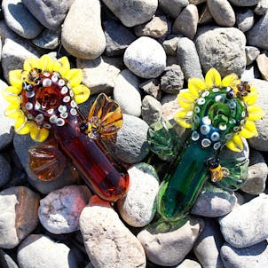 Photo of Sunflower Spoon Pipe by Apollo Glassworks