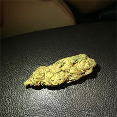 User uploaded image of Apple Kush