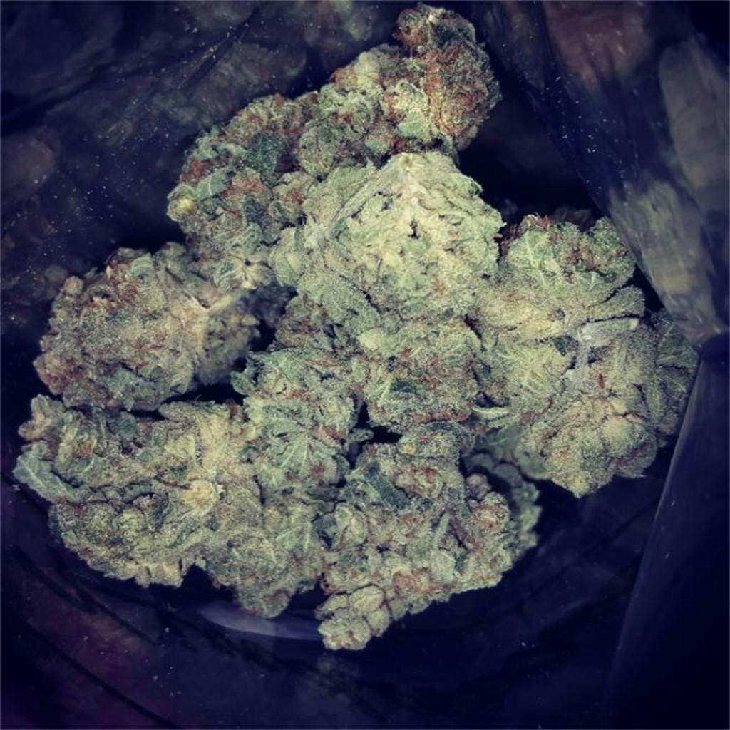 Photos of Banana Kush Weed Strain Buds Leafly