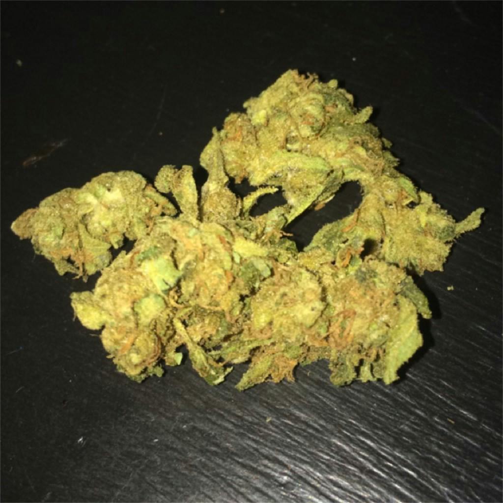Photos of Banana Kush Weed Strain Buds Leafly