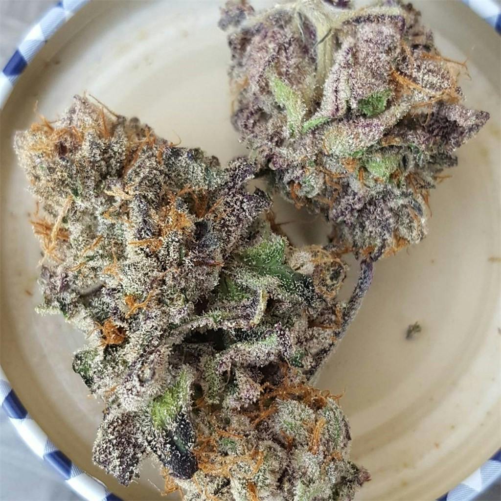 Blackberry Cream aka Blackberry Creme Marijuana Strain Information Leafly