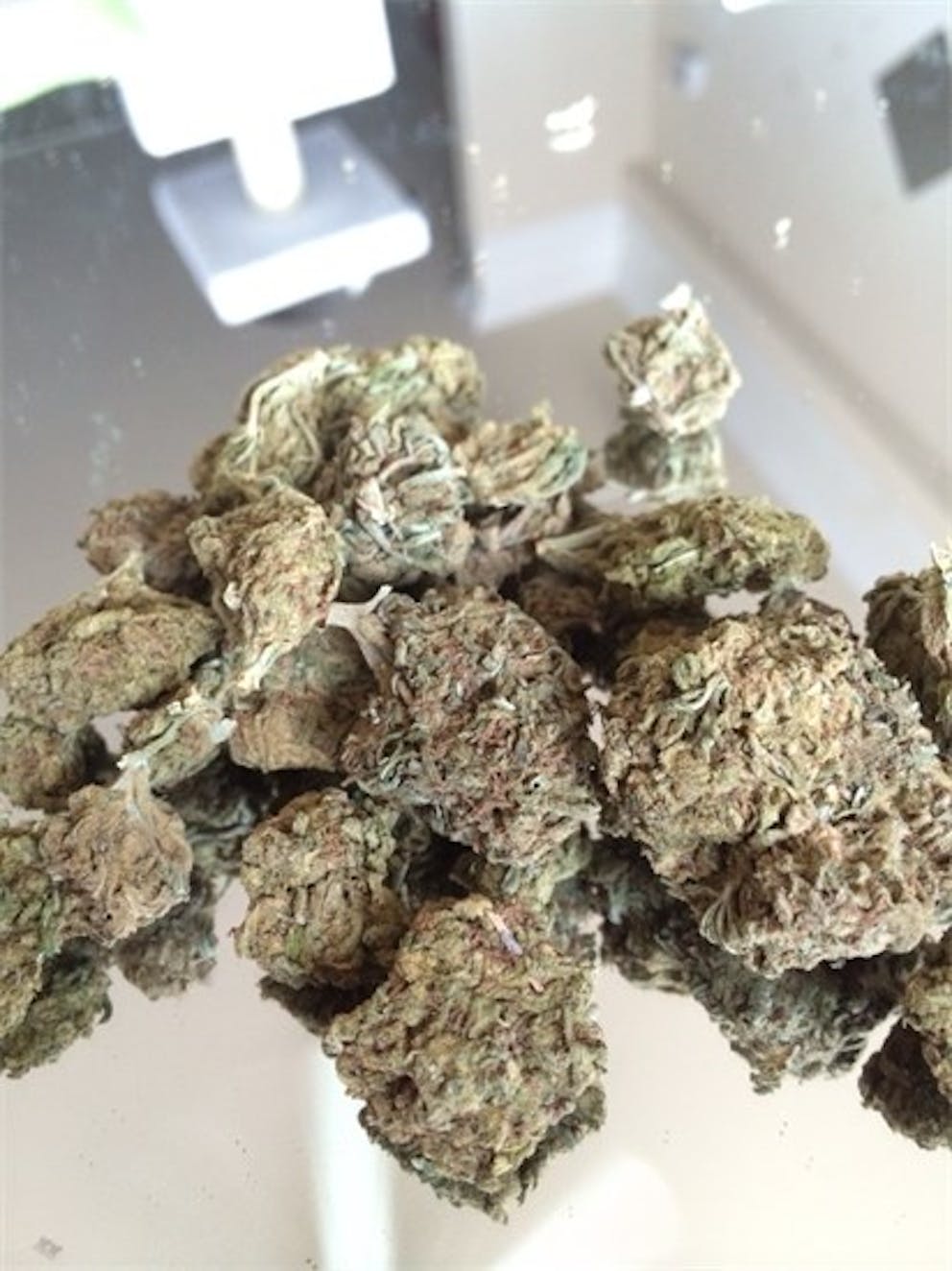 Photos of Blue Diamond Weed Strain Buds Leafly