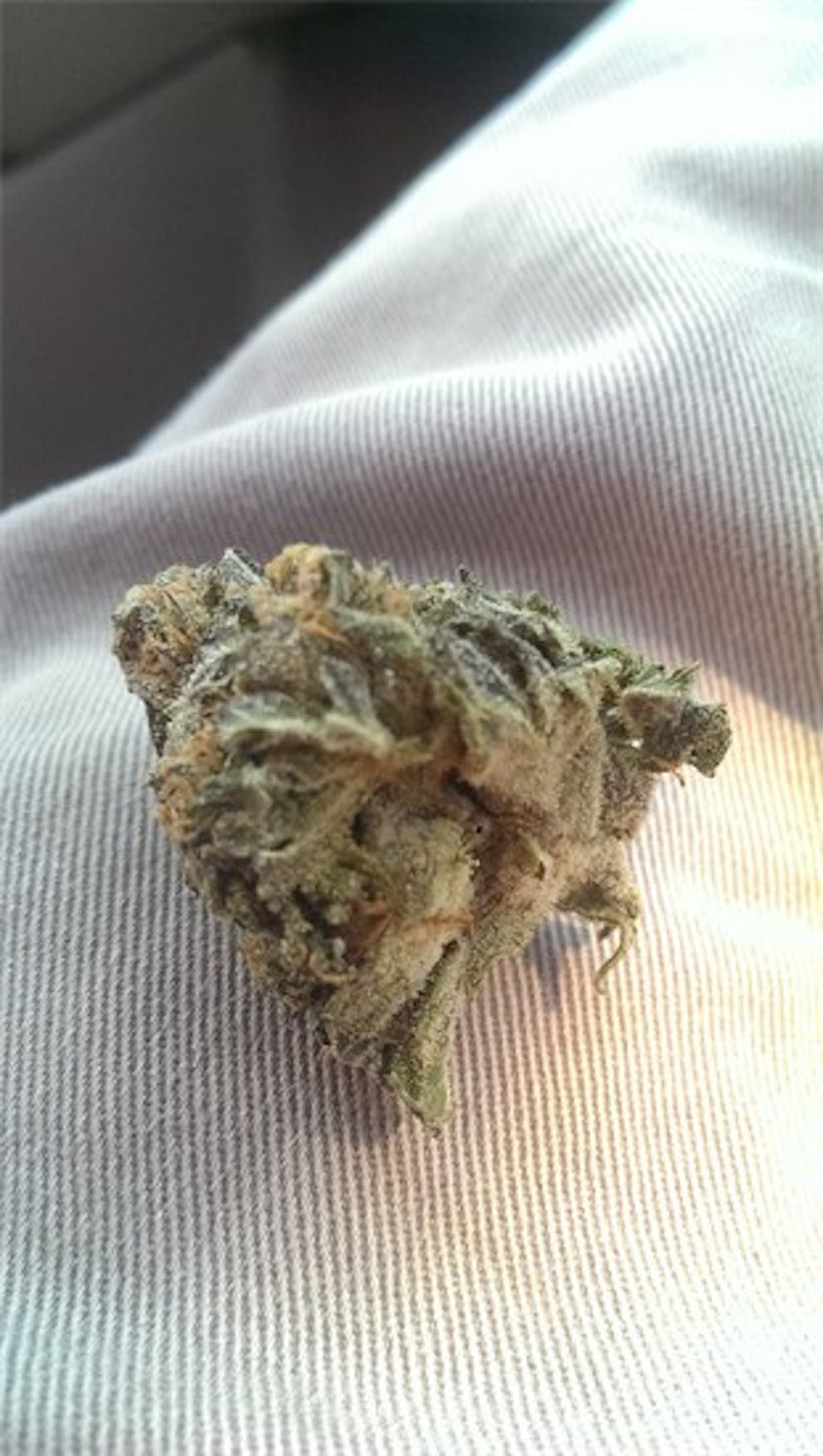 Photos of Blue Diamond Weed Strain Buds Leafly