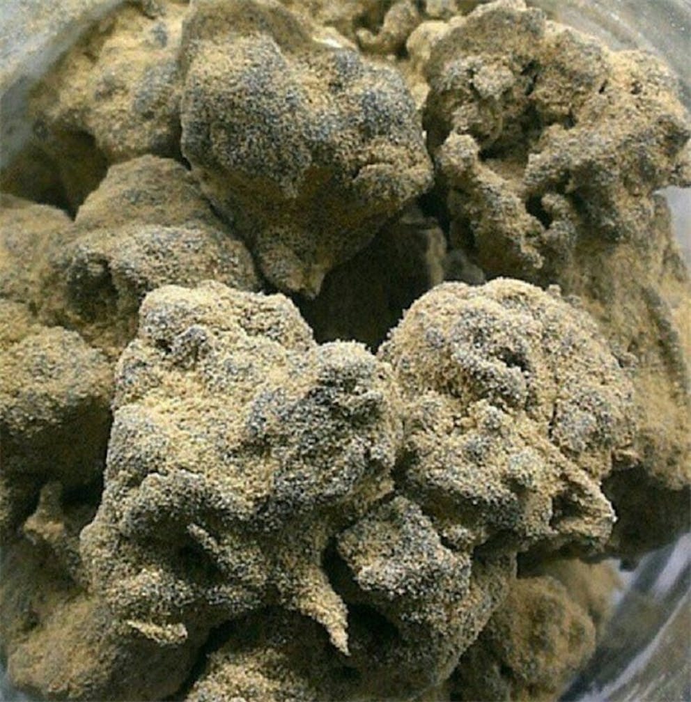 Photos of Blue Moon Rocks Weed Strain Buds Leafly