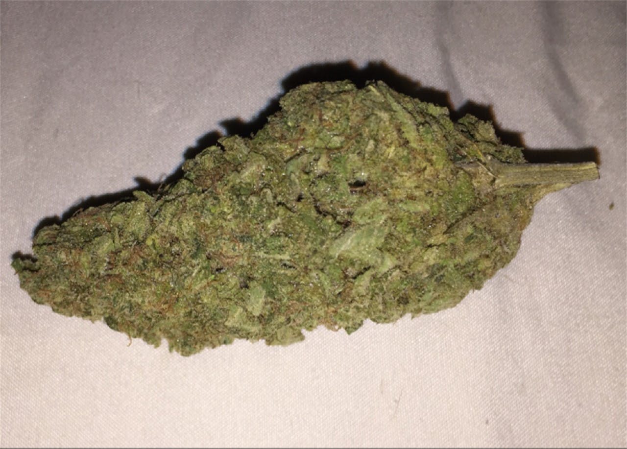 Photos of Bubble Gum Weed Strain Buds Leafly